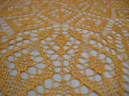 Tiara shawl