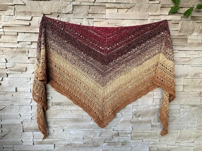 Flat Triangular Scarf "Medea"