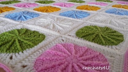 Circles baby afghan