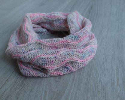 Hidden Wavelengths Cowl