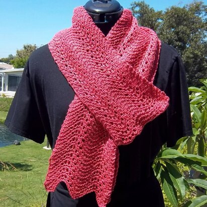Deceptively Easy Wavy Lace Scarf