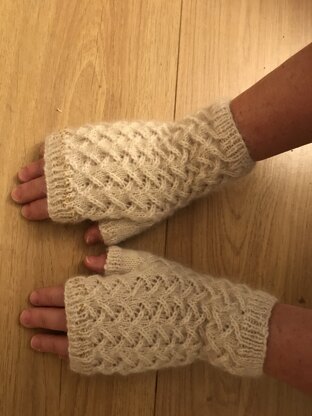 Tonia's Mitts