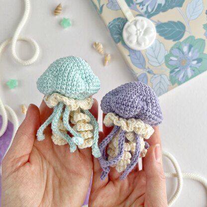 Jellyfish crochet keychain pattern Amigurumi ocean animal toy Bag charm Car mirror hanging decor