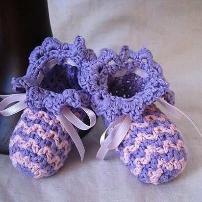 Lavander Baby Booties