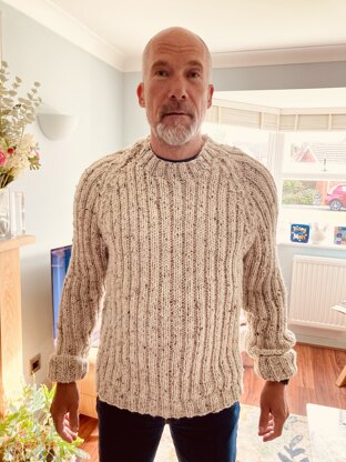 Men’s chunky knit jumper