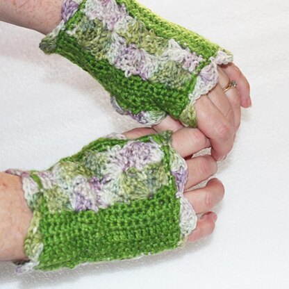 Floral Kiss Mitts