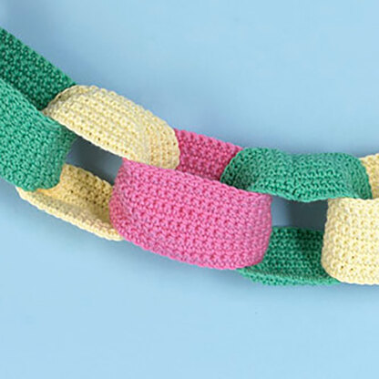 Celebration Paper Chains - Free Knitting & Crochet Pattern for Home in Paintbox Yarns Cotton DK by Paintbox Yarns