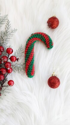 Candy cane crochet Christmas ornament pattern