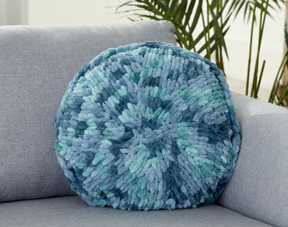 Round Pillow in Bernat Alize Blanket-EZ - Downloadable PDF