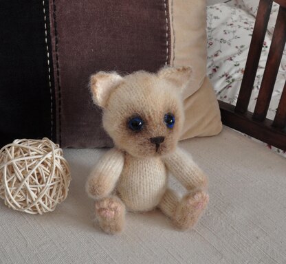 Knitted Kitten, In the round Pattern