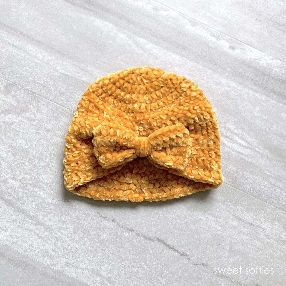 Velvet Baby Turban Hat with Bow Crochet pattern by Sweet Softies