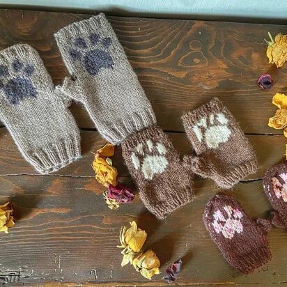 Paw Print Glove