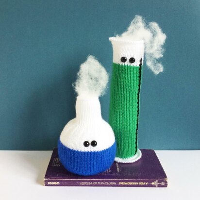 Amigurumi Graduated Cylinder