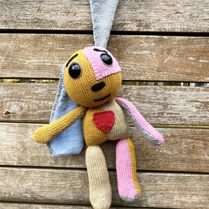 Pattern: knitted Lost Ollie, bunny from patches