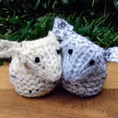 Twin Lambs - Ferrero Rocher Covers - knitting pattern