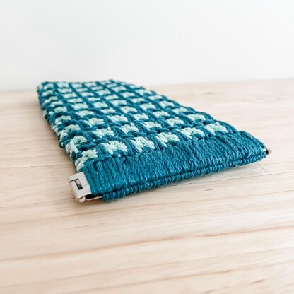 Frankie Sunglass Pouch Crochet Pattern