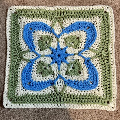 Hibiscus Afghan Square