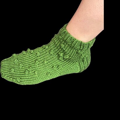 Pickle-licious Slipper Socks - knitting pattern