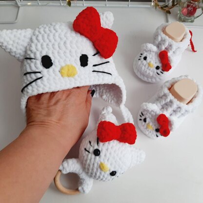 Crochet Hello Kitty Baby Gift Set (0-3 months)