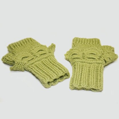 Lacy Llama Fingerless Mitts