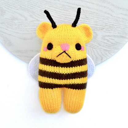 Knot Forgotten Knit Bear