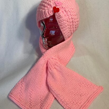 Sloping Ridges Hat and Matching Keyhole Scarf - knitting pattern