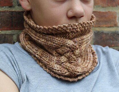 Criss Cross Cabled Cowl