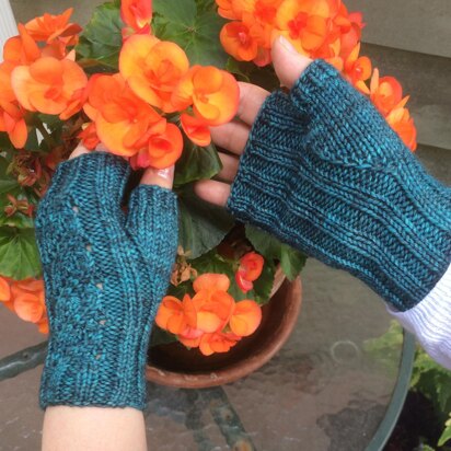 Smokestack Fingerless Mitts