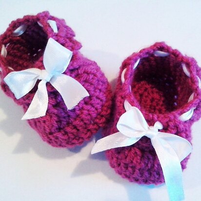 Simple baby ribbon shoes