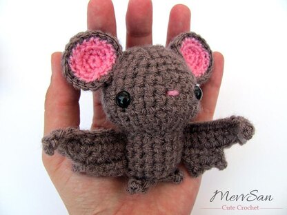 Amigurumi Bat