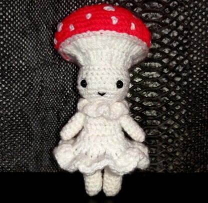 Popping Mushroom Doll Crochet pattern by Minou Crochet