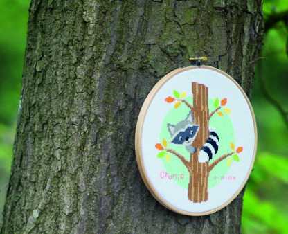 Vervaco Counted Cross Stitch Kit Raccoon In Tree Cross Stitch Kit