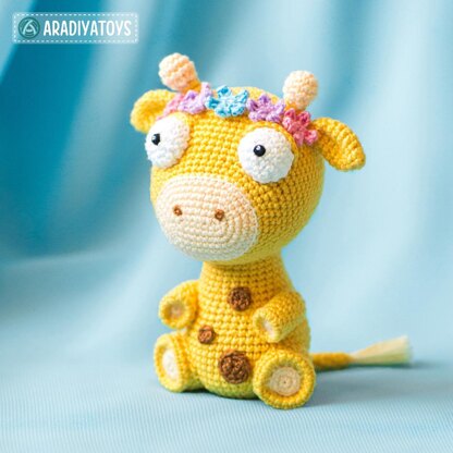 Giraffe Ellie by AradiyaToys