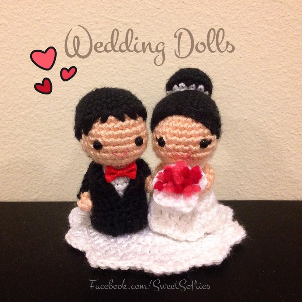 Bride and shop groom dolls