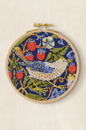 DMC The V&A - Strawberry Thief - William Morris (inc 7" Hoop) - 18cm