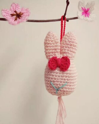 Easter Bunny Pendant using PaintBox Cotton DK