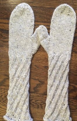 Swirly Girly Mittens