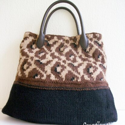 Trendy leopard-print handbag