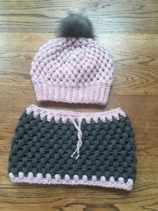 Pink and grey puff stitch beanie and cowl