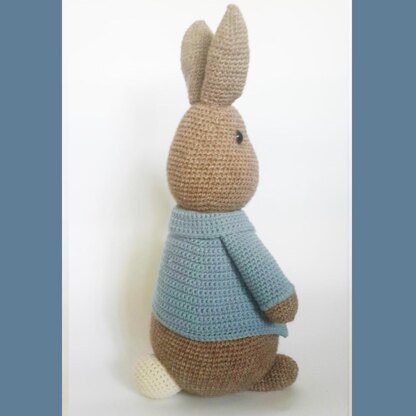Peter Rabbit Crochet Pattern Crochet pattern by Angela Paul