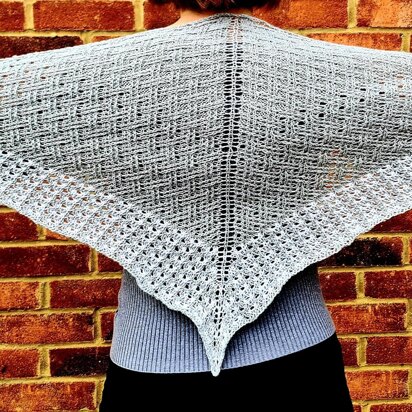 Double Lattice and Lace Shawl