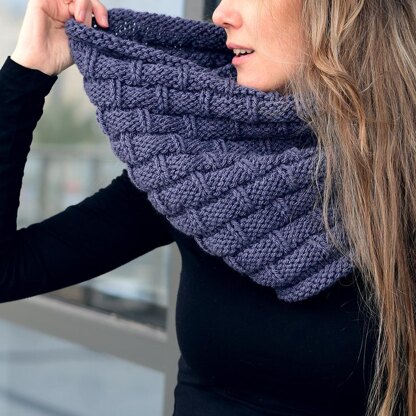 Asta knit basketweave cowl