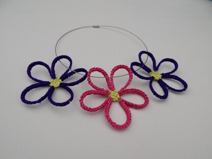 Daisy Flowers Necklace