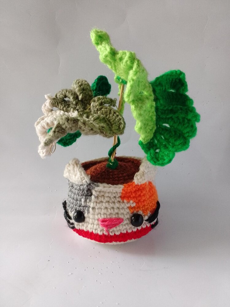 Monstera Cat Crochet pattern by TwinsDesign | LoveCrafts