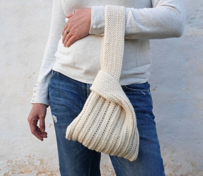 Crochet knot bag