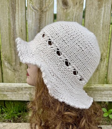 Lake Hat -- a loom knit pattern