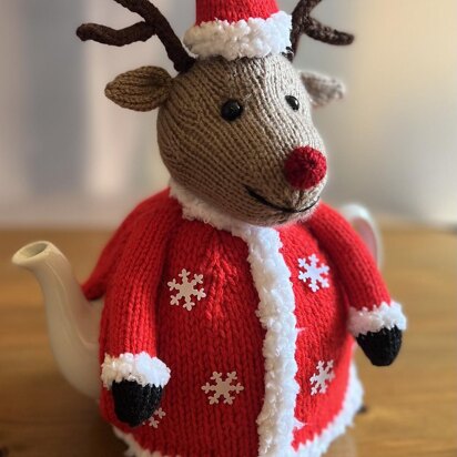 Festive Reindeer tea cosy