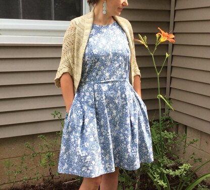 Lilium Shrug
