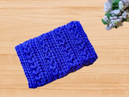 A crochet card holder pattern