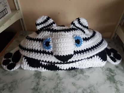 Crochet Snow Tiger Hooded Blanket